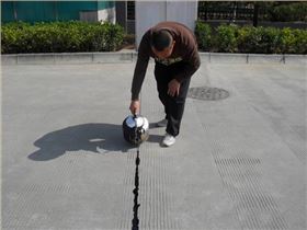 公路灌縫膠實(shí)現(xiàn)水泥混凝土路面縫隙常溫灌縫密封 公路灌縫膠實(shí)現(xiàn)水泥混凝土路面縫隙常溫灌縫密封